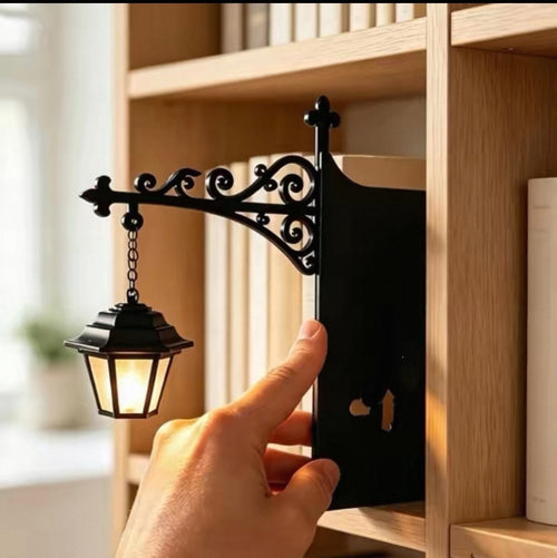 Halloween Magic Bookend Lantern – Spooky Ghost & Vintage Light Designs
